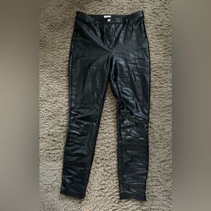 Wilfred Free vegan leather leggings
